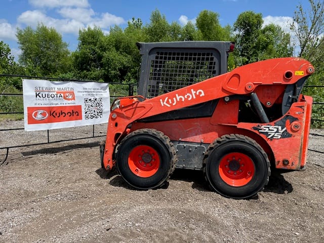 2022 Kubota SSV75