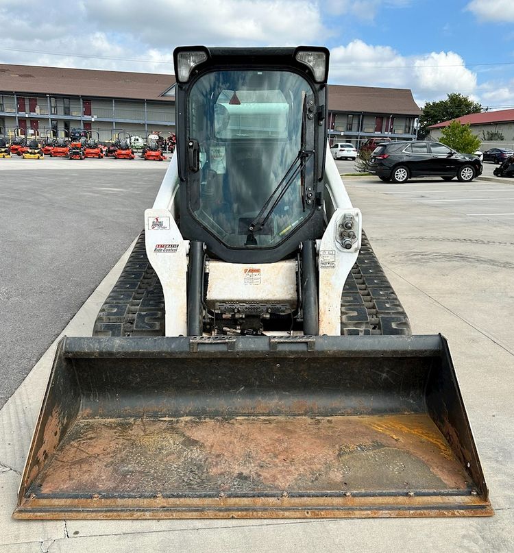 2022 Bobcat T740 Skidsteer