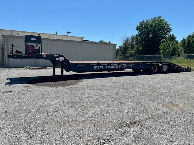 50ft Hydraulic Dovetail trailer